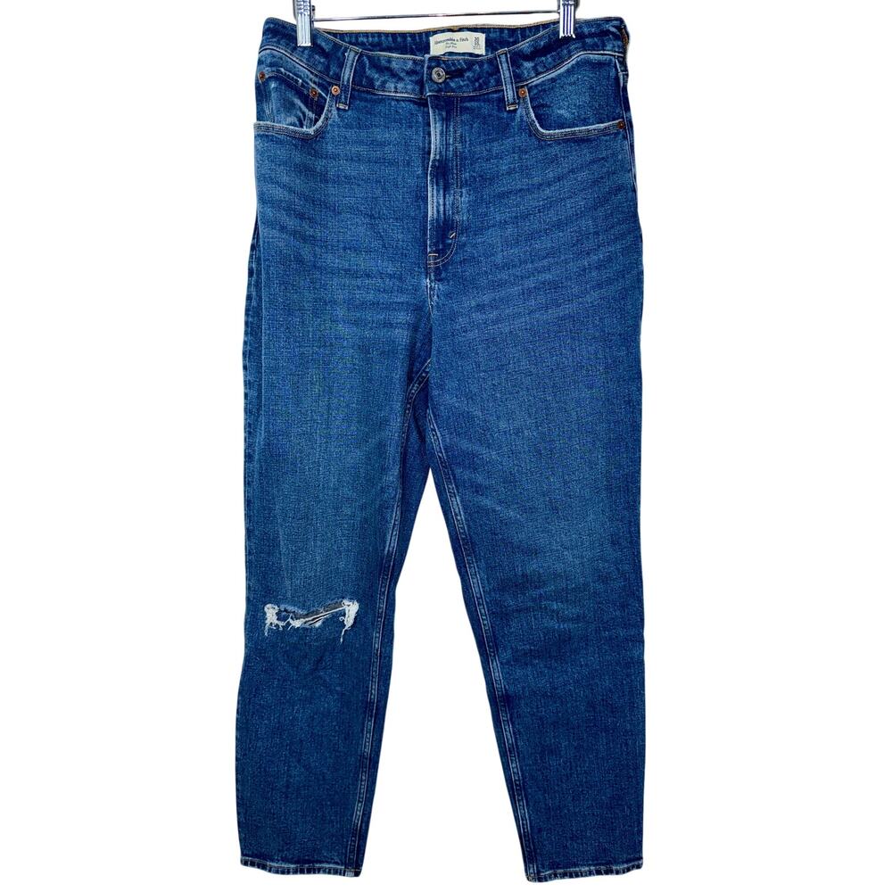 Abercrombie & Fitch Curve Love Mom High Rise Denim Distressed Jeans Size 30 10 L